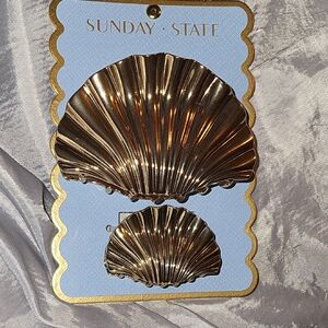 Sunday State Gold Shell Hair Clips Brand New Lp M